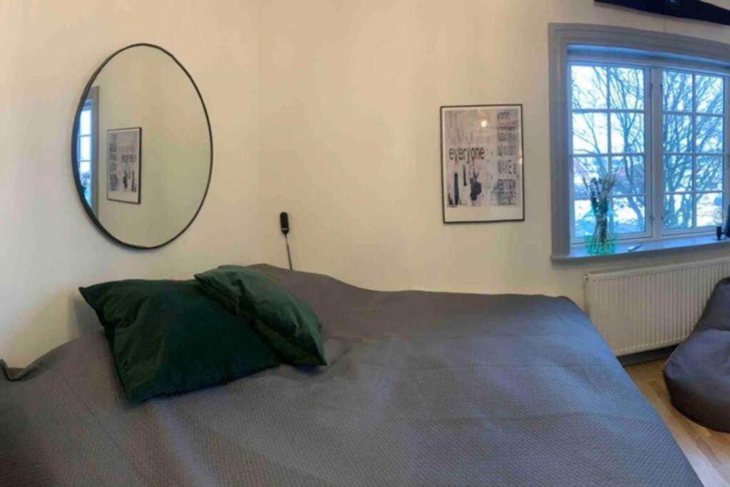 Ferie Lejlighed I Skagen -Huset Med Den Gronne Dor Bagian luar foto